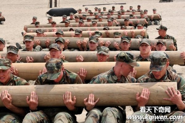 冒死偷拍海豹突击队生死训练